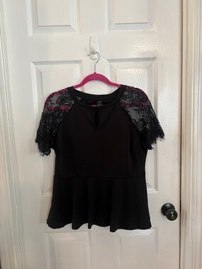 SHEIN Black Lace Sleeve Peplum Top